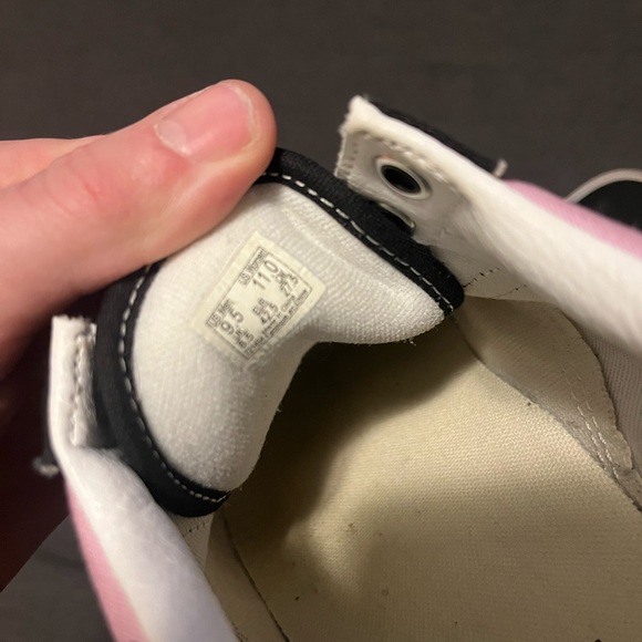 Vans Customs - Picture 4 of 4